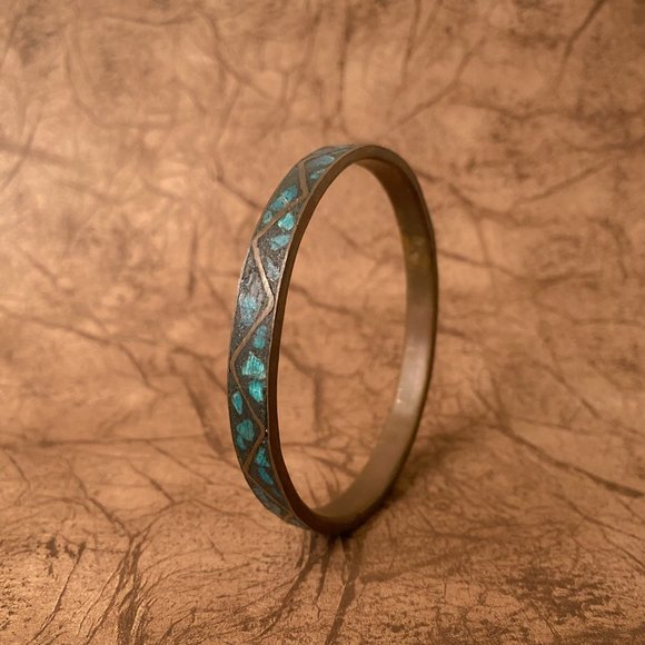 Vintage India Made Brass Blue Faux Turquoise Chip Stone Inlay Bangle Bracelet - Picture 2 of 8